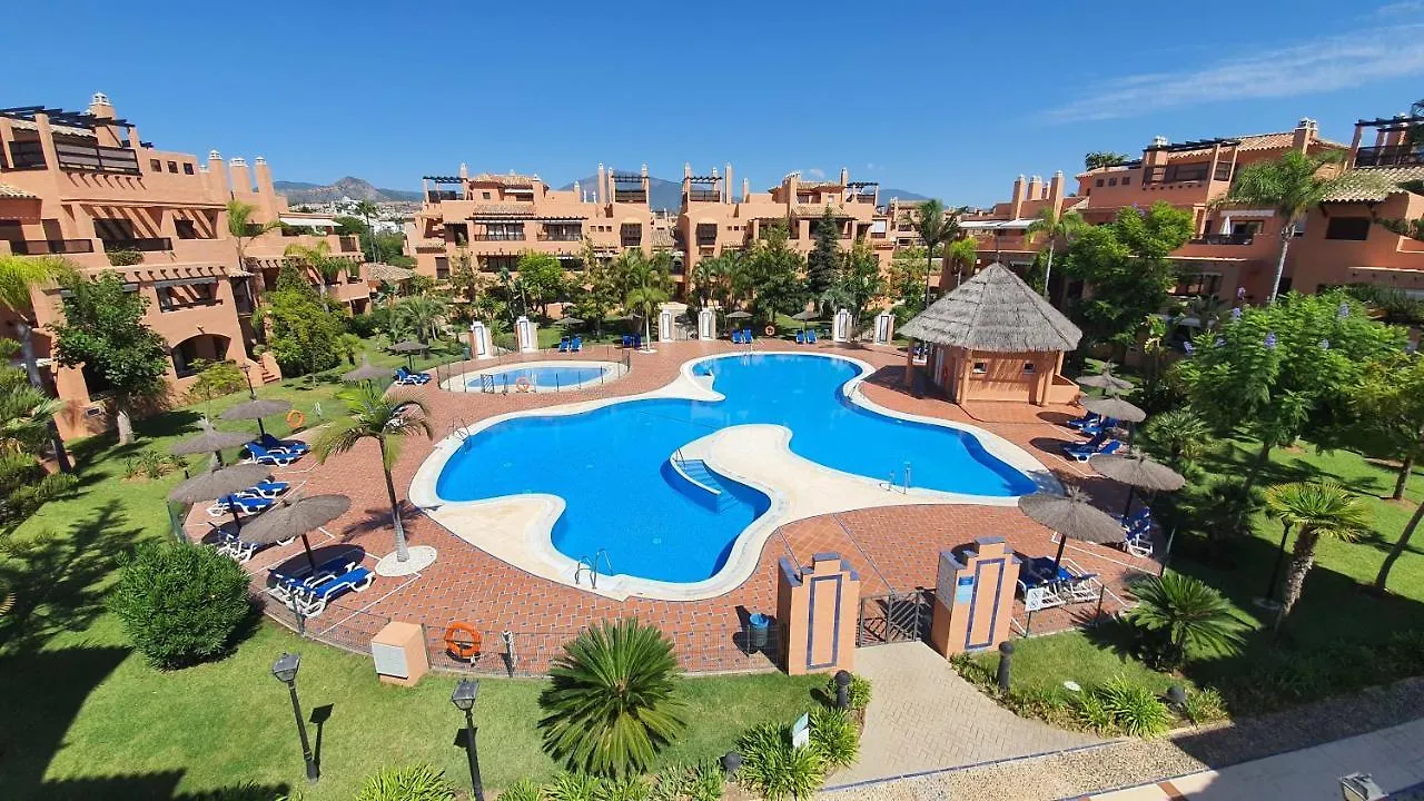에스테포나 Atico En Hacienda Del Sol 아파트
