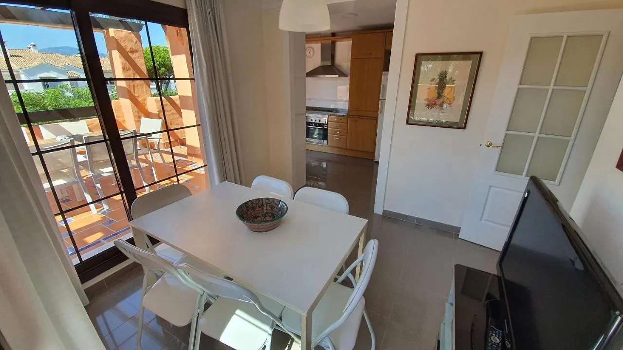 에스테포나 Atico En Hacienda Del Sol 아파트 0*,