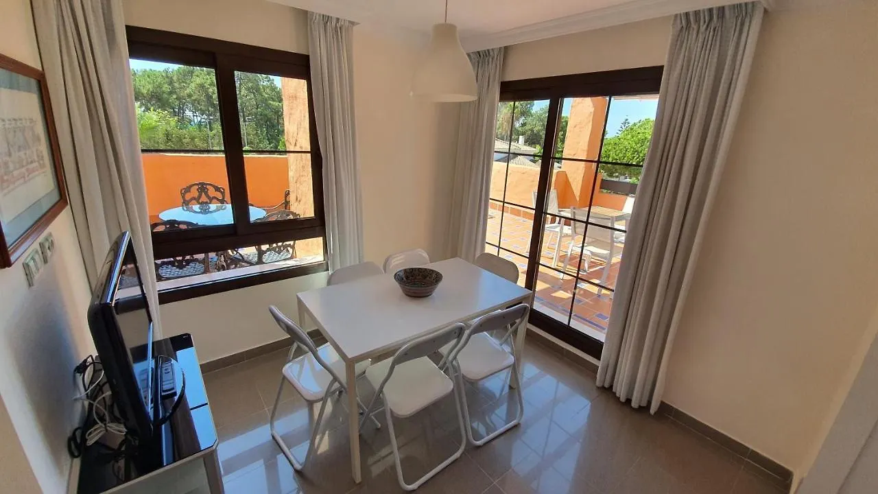 에스테포나 Atico En Hacienda Del Sol 아파트